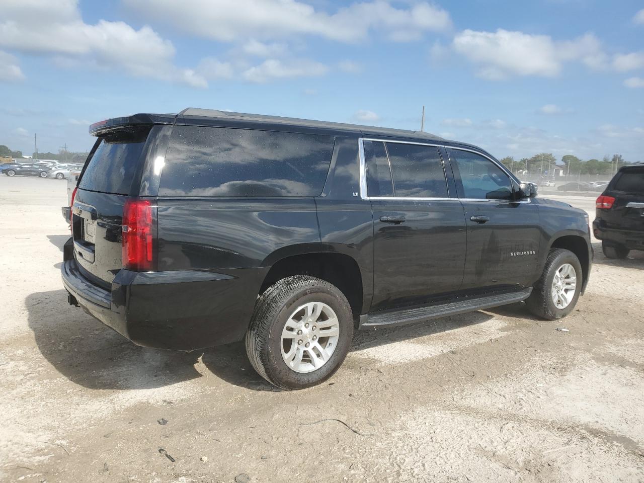 CHEVROLET SUBURBAN 2018