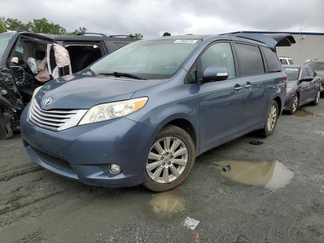 TOYOTA SIENNA XLE
