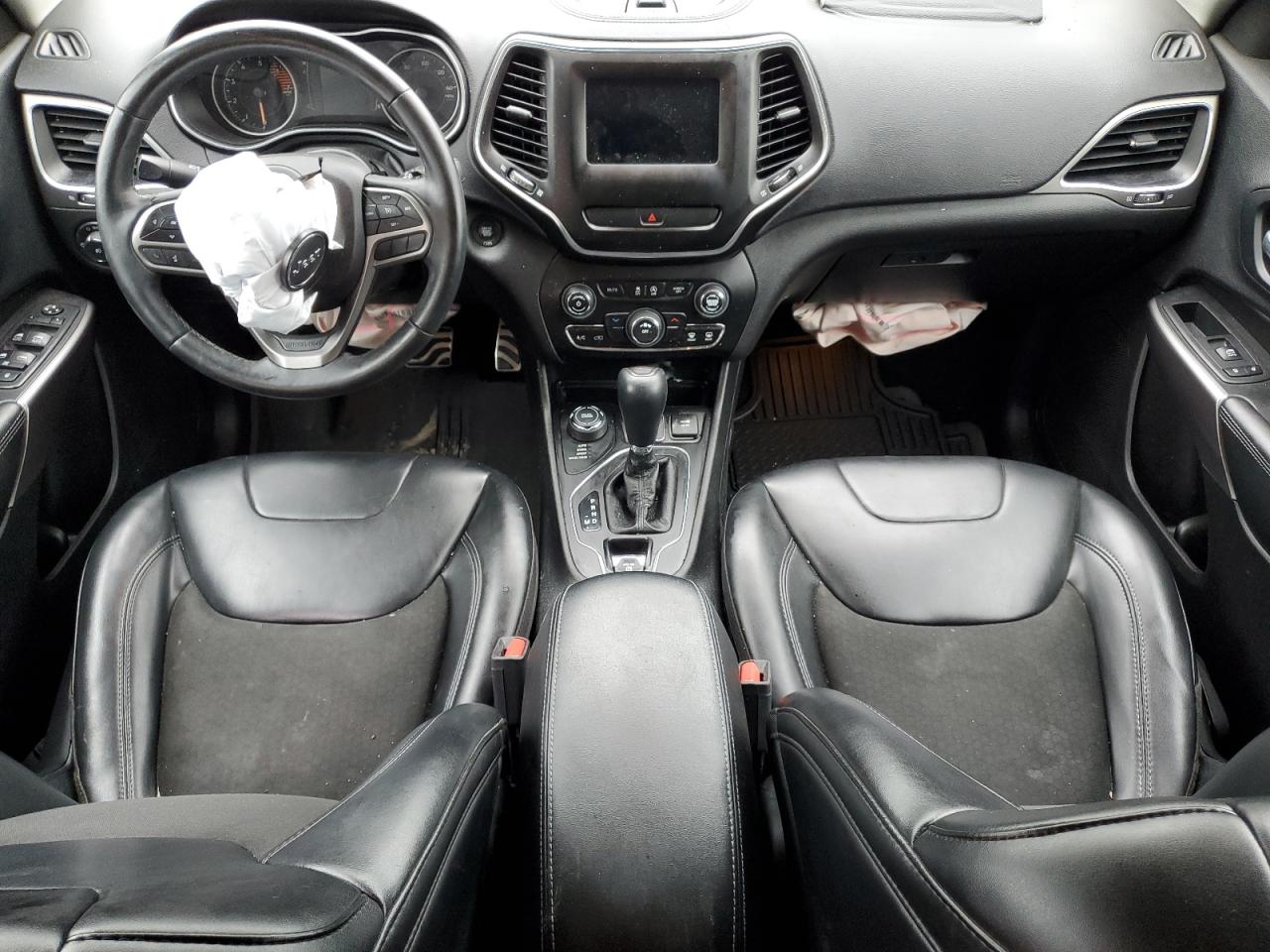 JEEP GRAND CHEROKEE LATITUDE PLUS