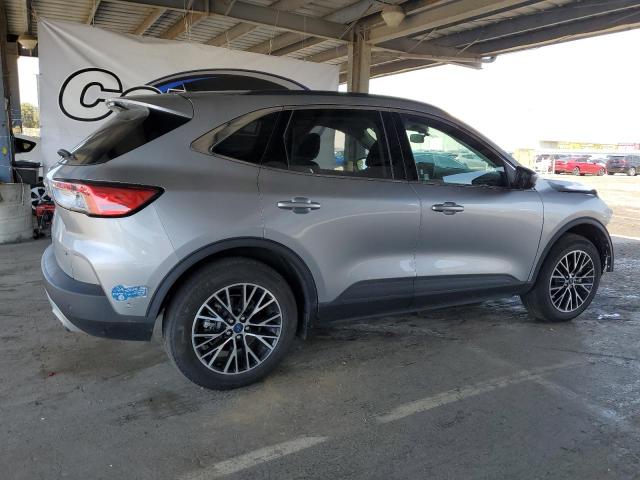Vin: 1fmcu0lz1mub18208, lot: 56461355, ford escape titanium 20213