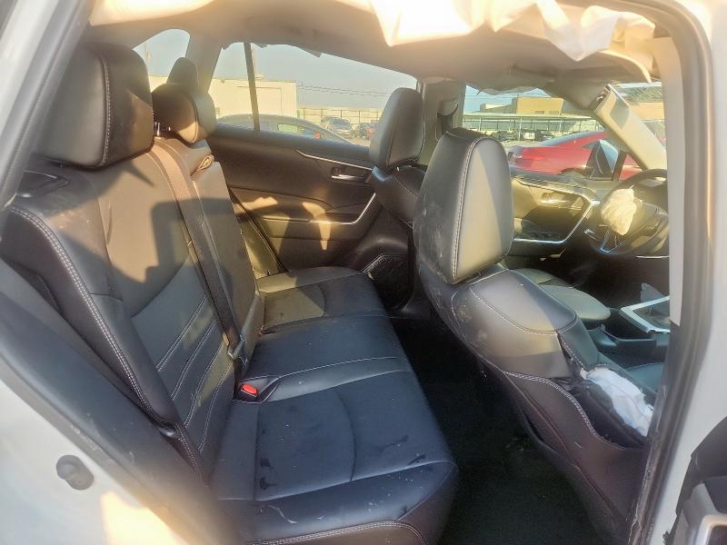 2022 TOYOTA RAV4 XLE P - 2T3A1RFV7NW267132