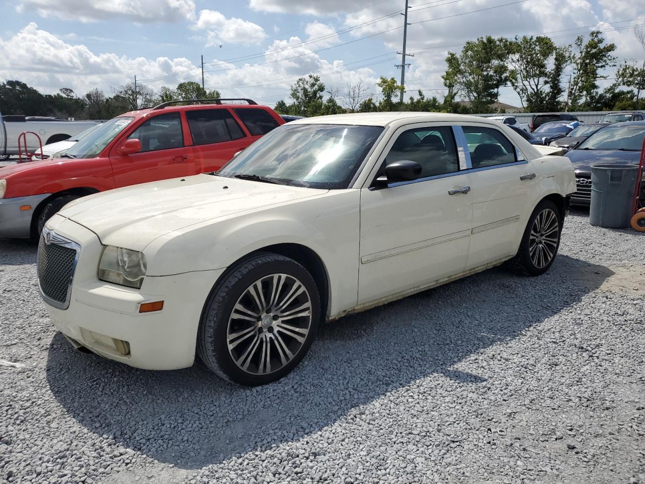  Salvage Chrysler 300