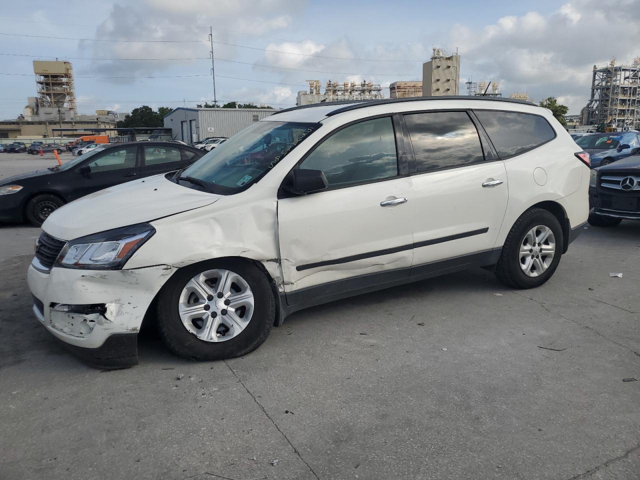 CHEVROLET TRAVERSE LS