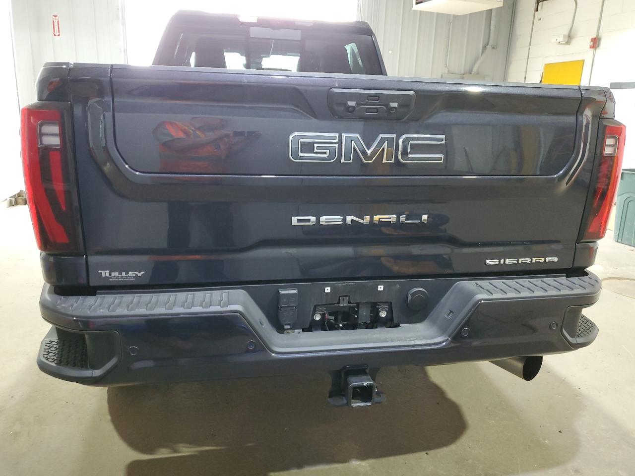 GMC SIERRA K2500 DENALI ULTIMATE
