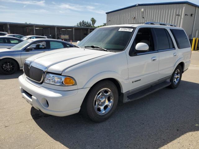 LINCOLN NAVIGATOR 2001 white 4dr spor gas 5LMFU28R01LJ13985 photo #1