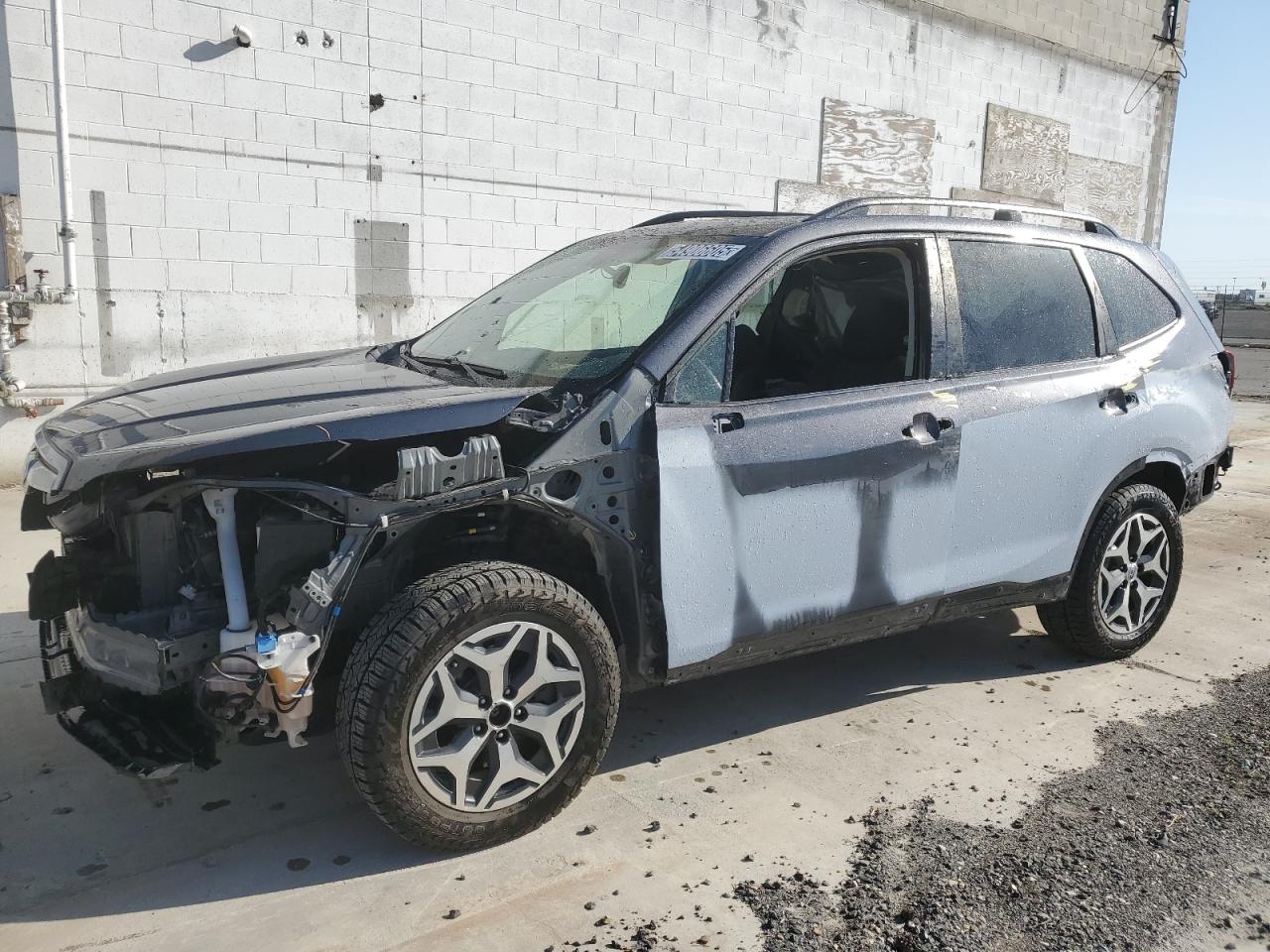 SUBARU FORESTER PREMIUM