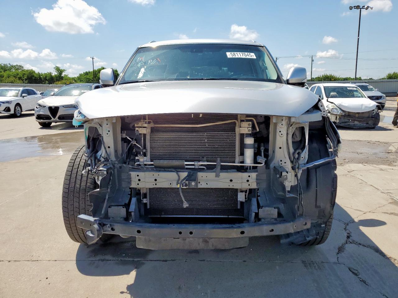 INFINITI QX80 2017