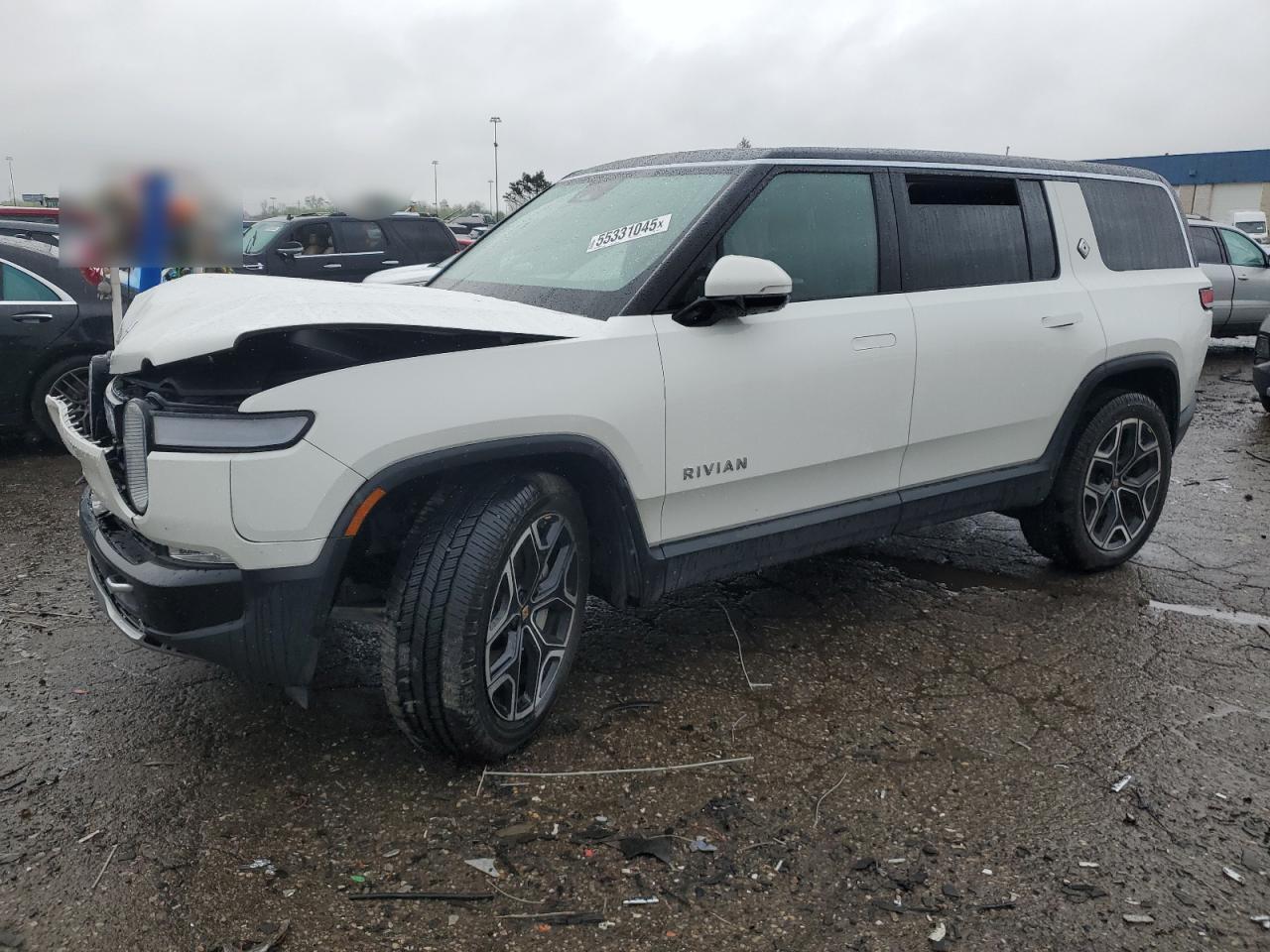 RIVIAN R1S ADVENTURE
