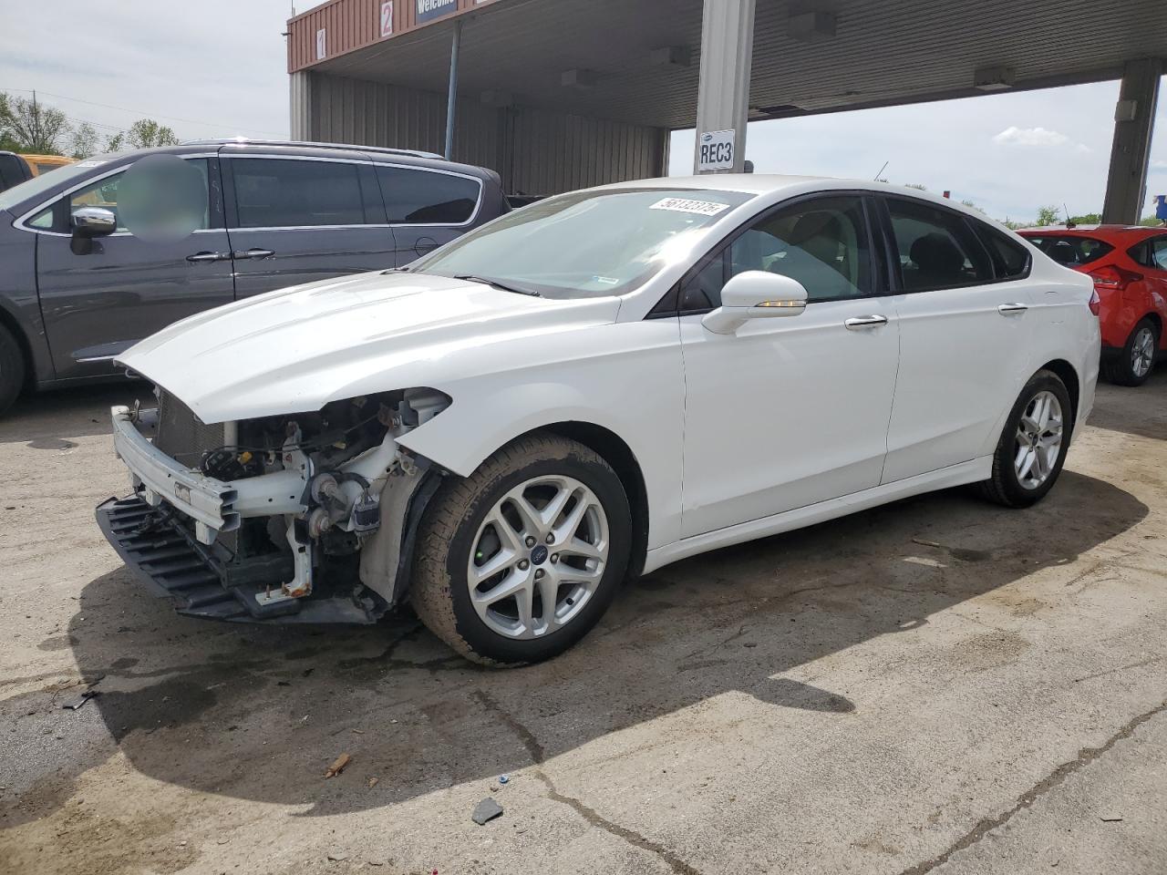 FORD FUSION SE
