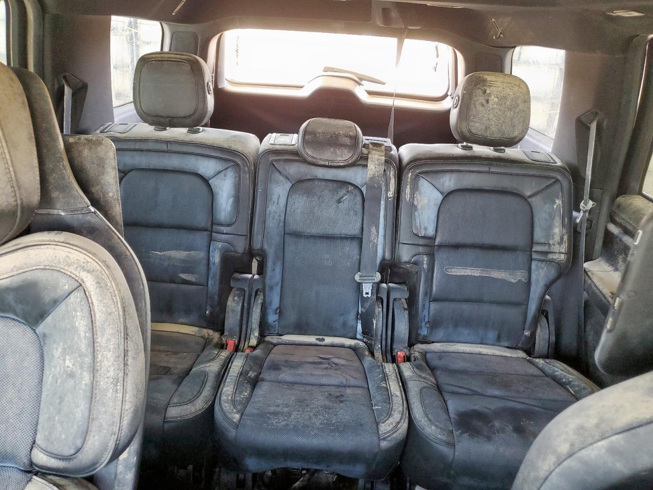 LINCOLN NAVIGATOR RESERVE