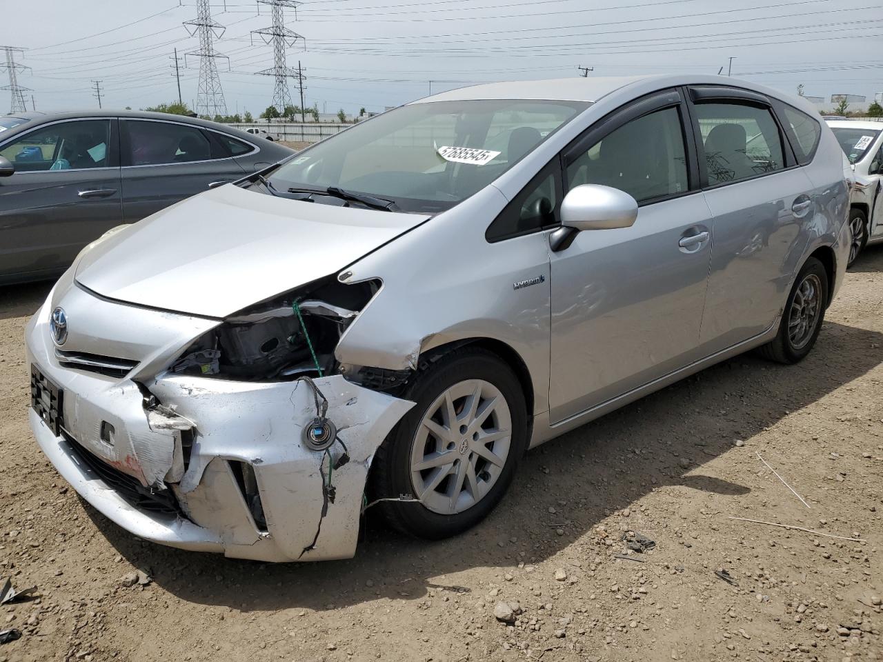 Lot #3221909312 2013 TOYOTA PRIUS V