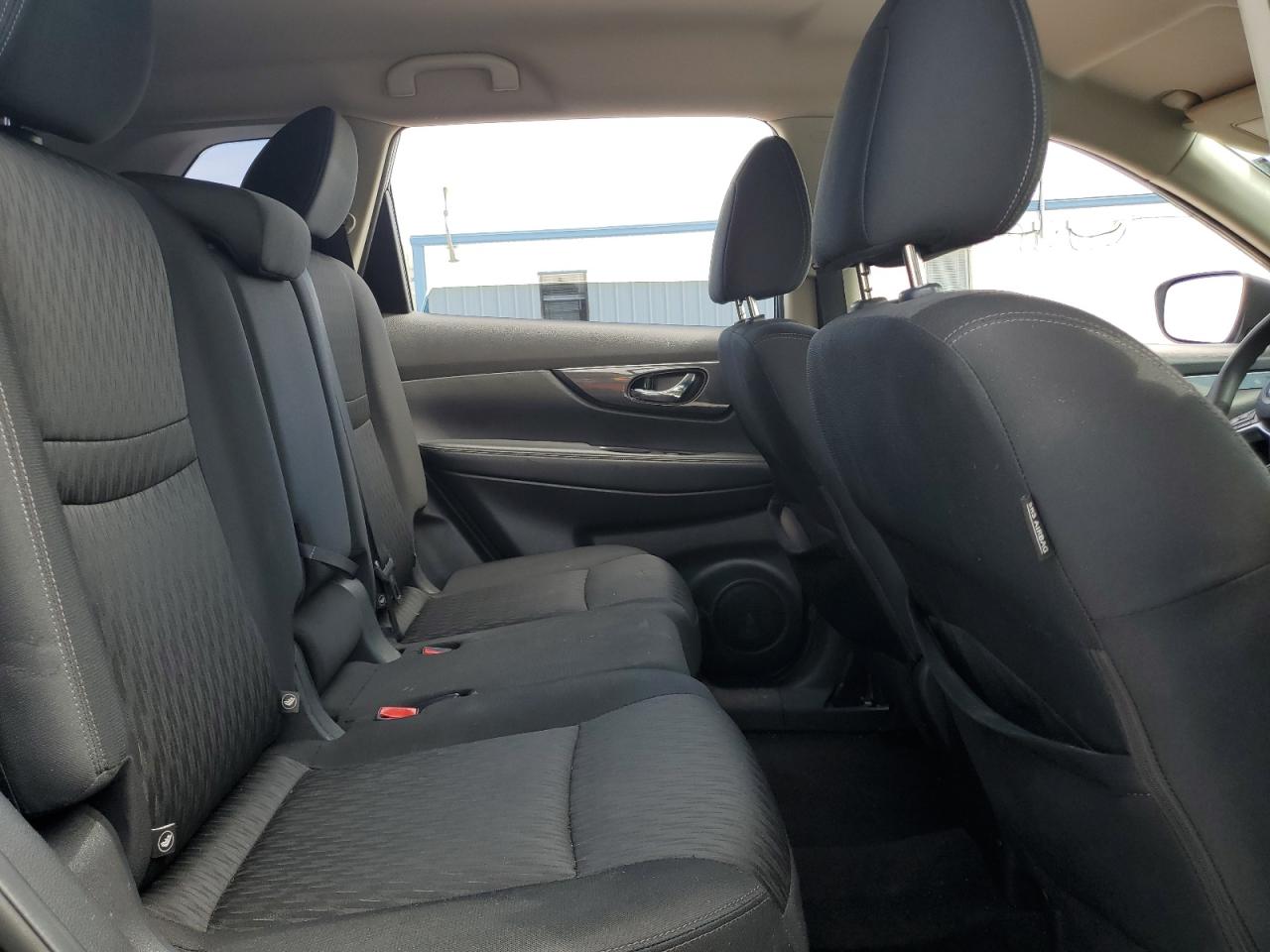 Nissan Rogue s 2017