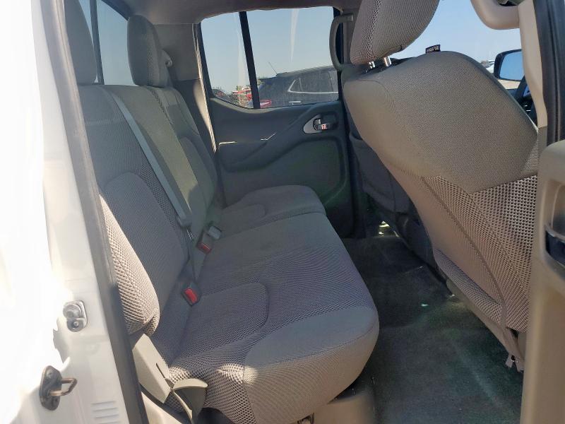 2015 NISSAN FRONTIER S - 1N6AD0ER8FN709073