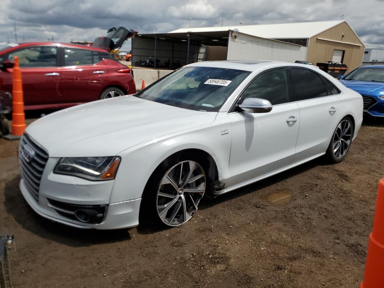 AUDI S8 QUATTRO