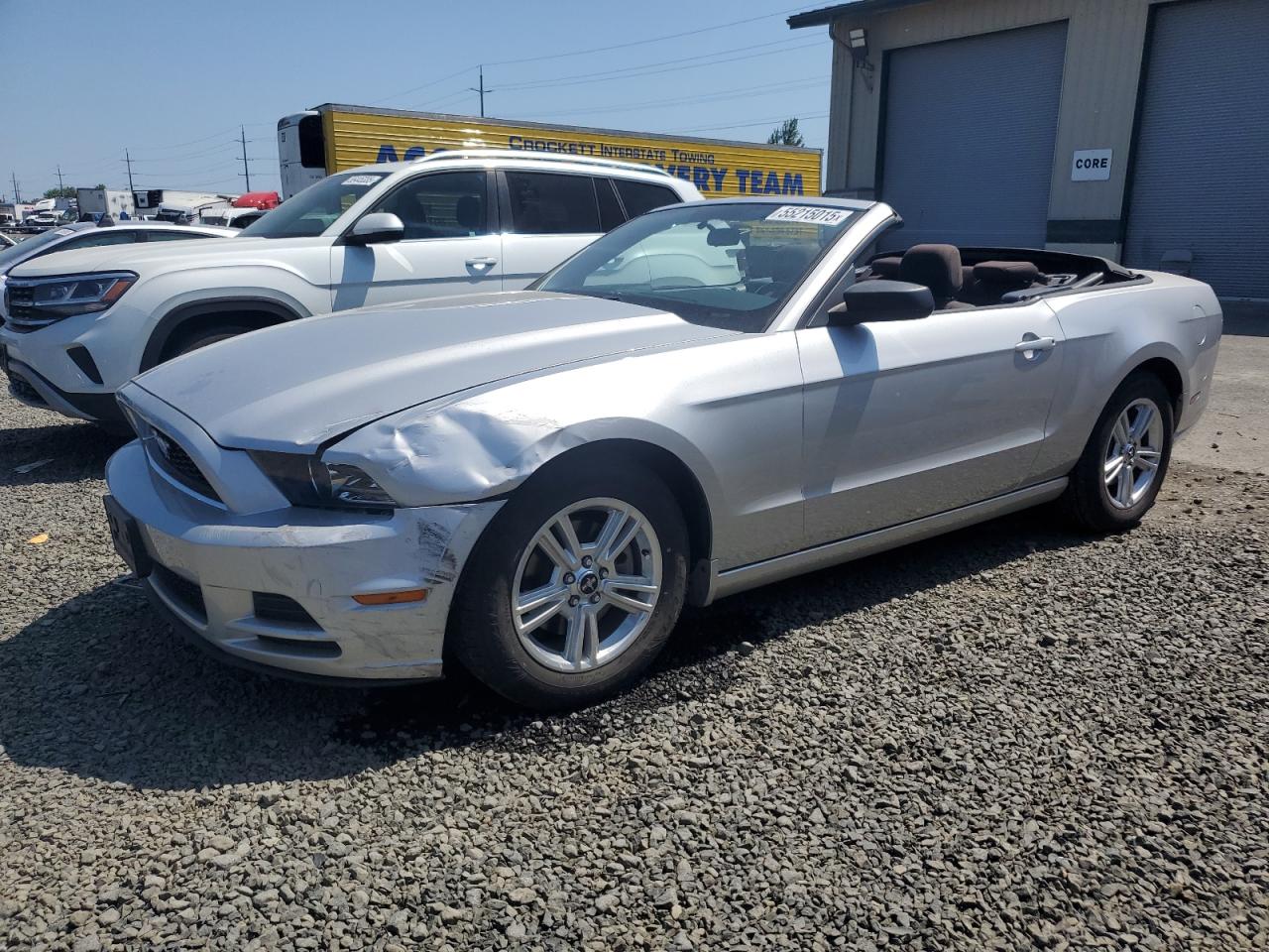 FORD MUSTANG