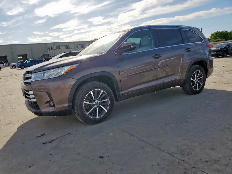Vin: 5tdkzrfh4hs208438, lot: 57496255, toyota highlander se 2017 img_1