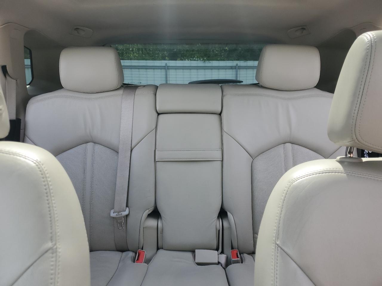 CADILLAC SRX LUXURY COLLECTION