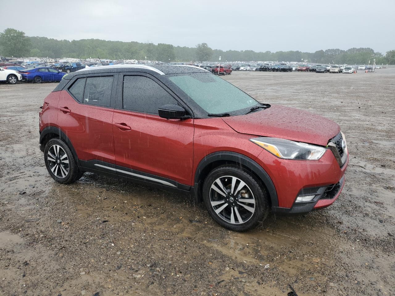 NISSAN KICKS S