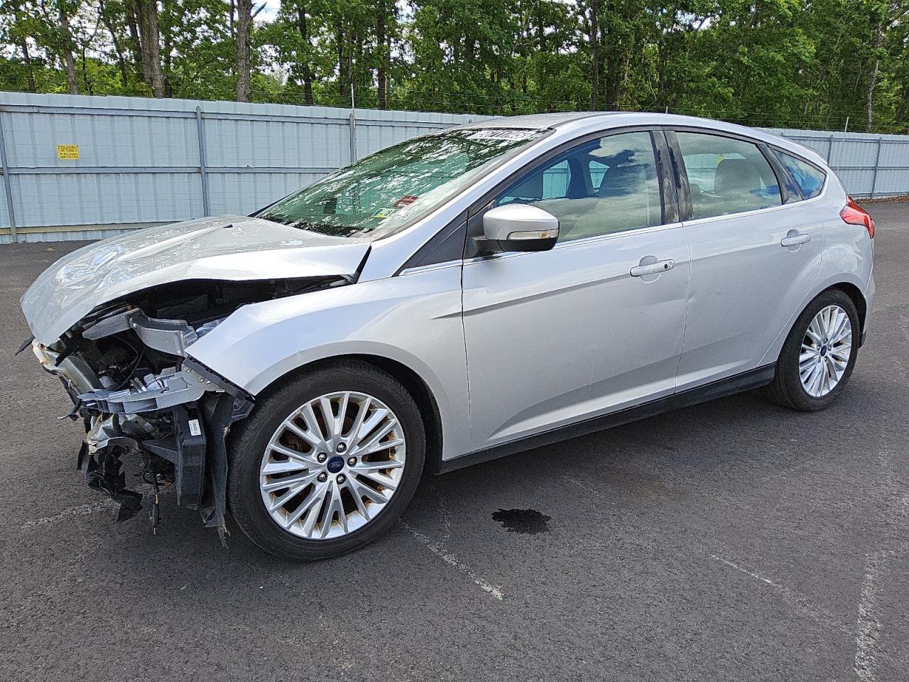 FORD FOCUS TITANIUM