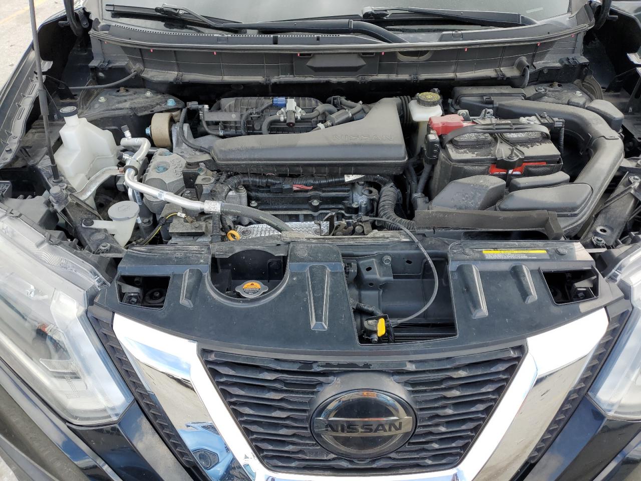 Nissan Rogue s 2020