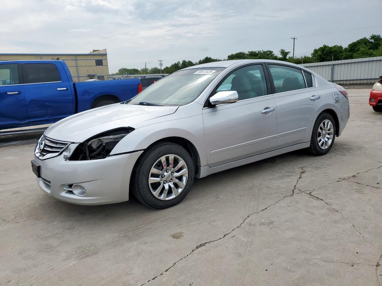 NISSAN ALTIMA BASE