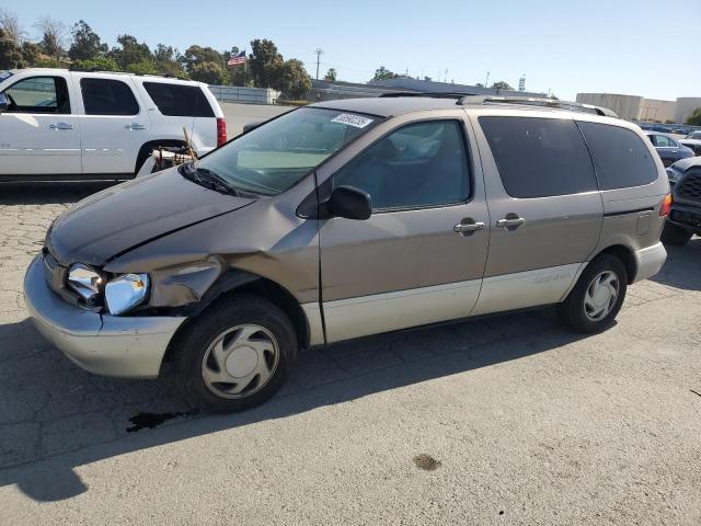 TOYOTA SIENNA LE 1999 beige  gas 4T3ZF13C0XU169684 photo #1