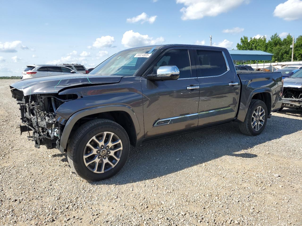TOYOTA TUNDRA CREWMAX PLATINUM