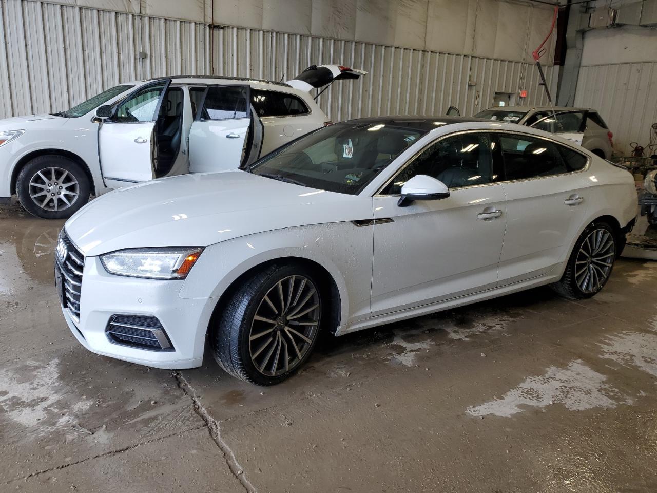 AUDI A5 PREMIUM PLUS