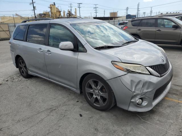 Vin: 5tdxz3dc5hs821825, lot: 56975265, toyota sienna se 20174