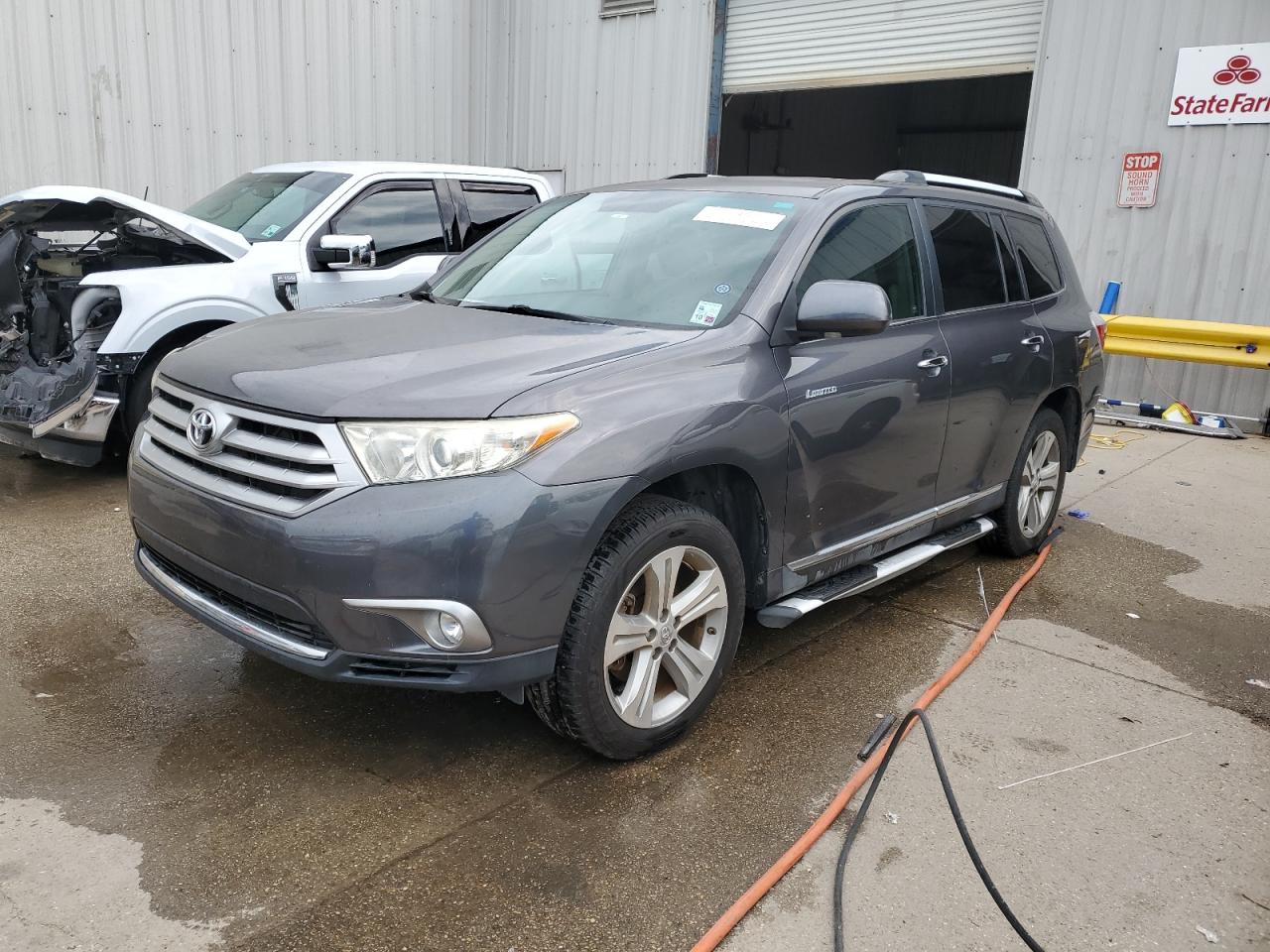 TOYOTA HIGHLANDER LIMITED