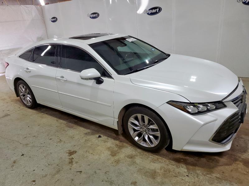 Vin: 4t1az1fb0mu060010, lot: 56844085, toyota avalon xle 20214