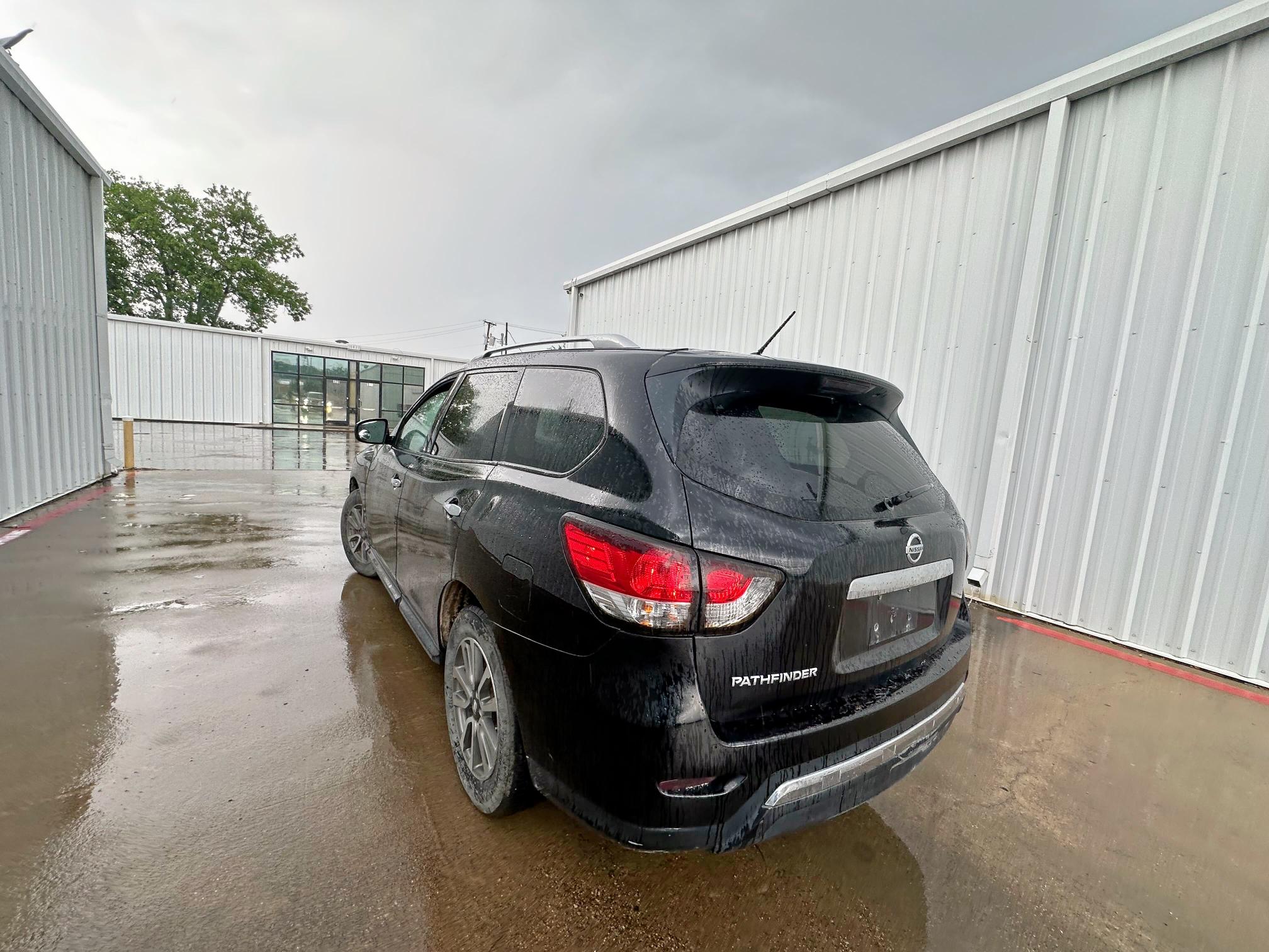 NISSAN PATHFINDER 2016 black 4dr spor gas 5N1AR2MN2GC632711 photo #4