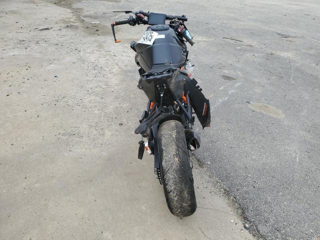 2024 KTM 1290 SUPER - VBKV39409RM989710