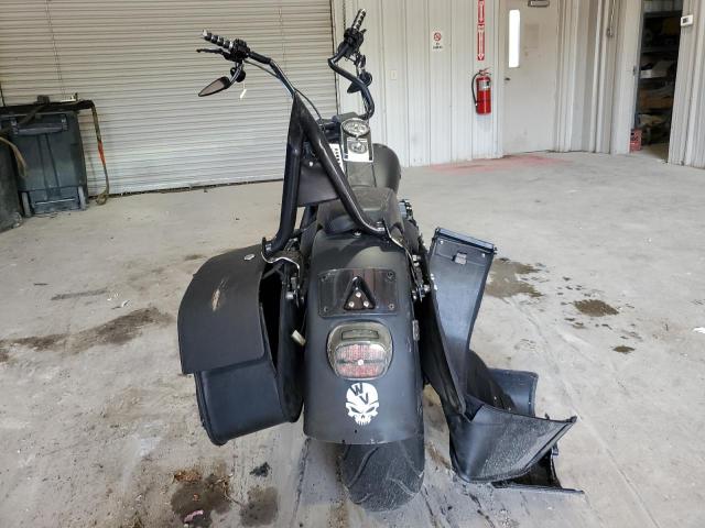 2011 HARLEY-DAVIDSON FLSTFB - 1HD1JN512BB047679