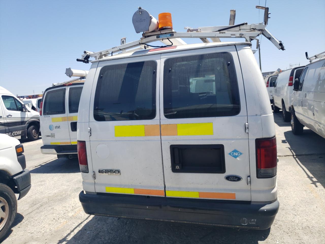 FORD ECONOLINE E250 VAN