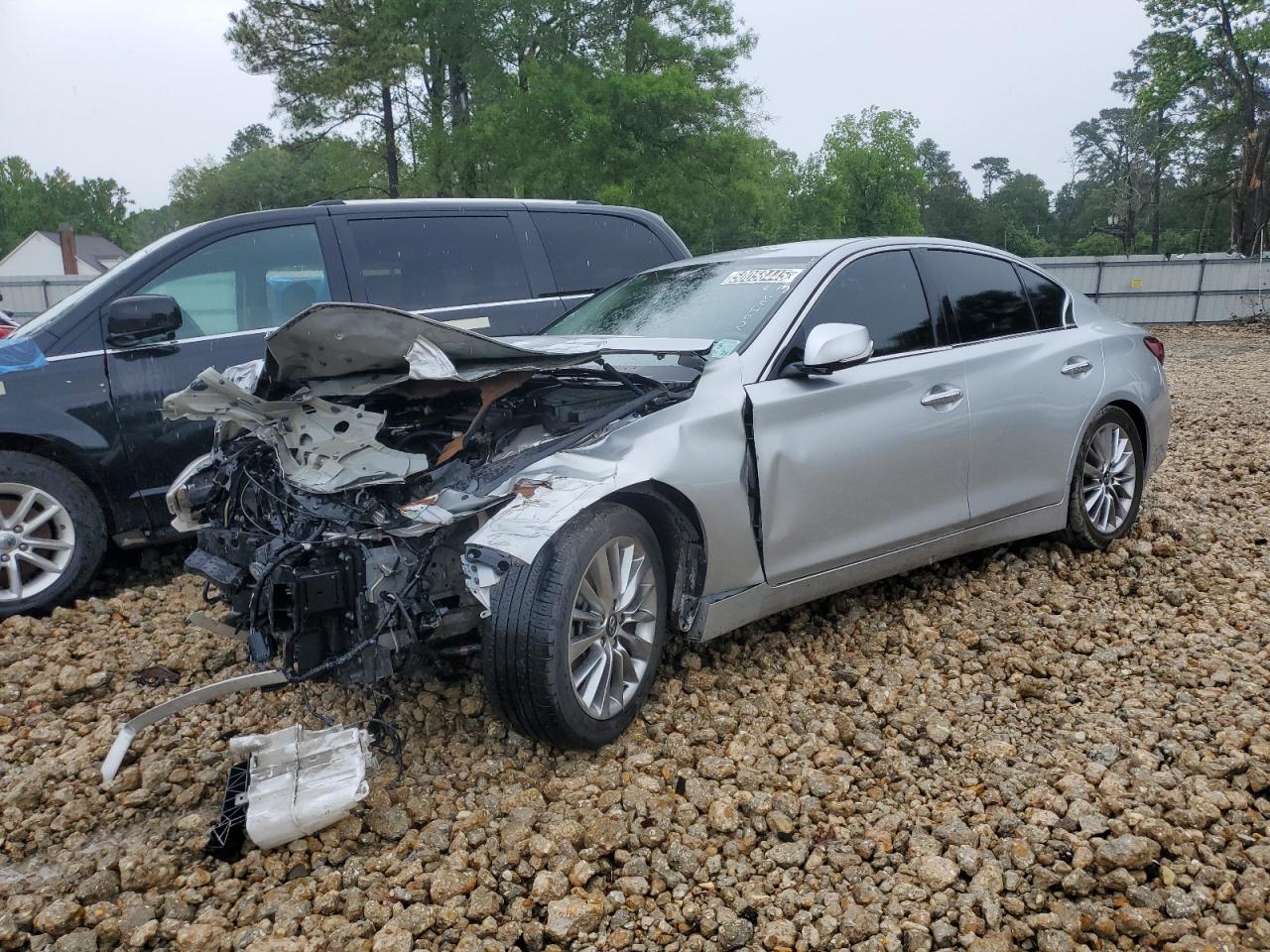 INFINITI Q50 PURE