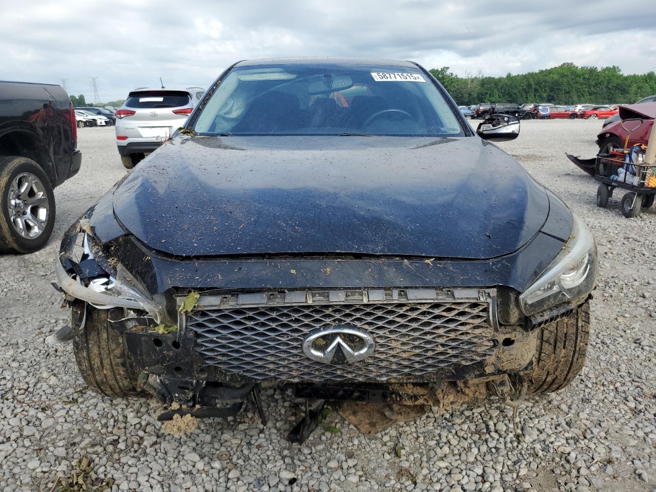 INFINITI Q50 PREMIUM