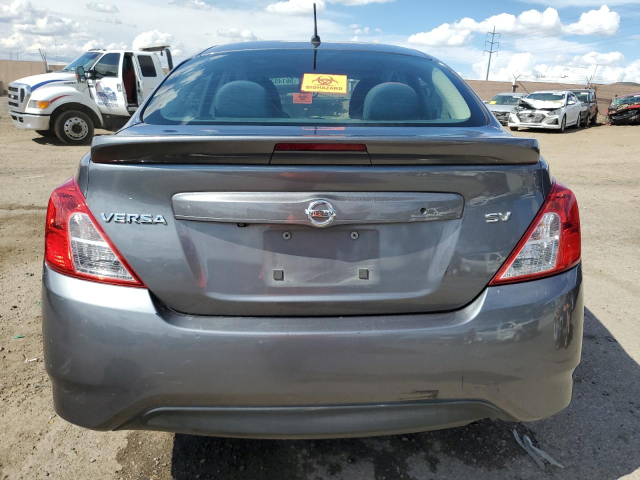 NISSAN VERSA S