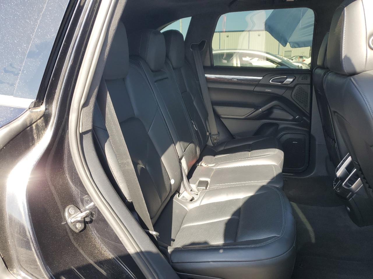 PORSCHE CAYENNE TURBO