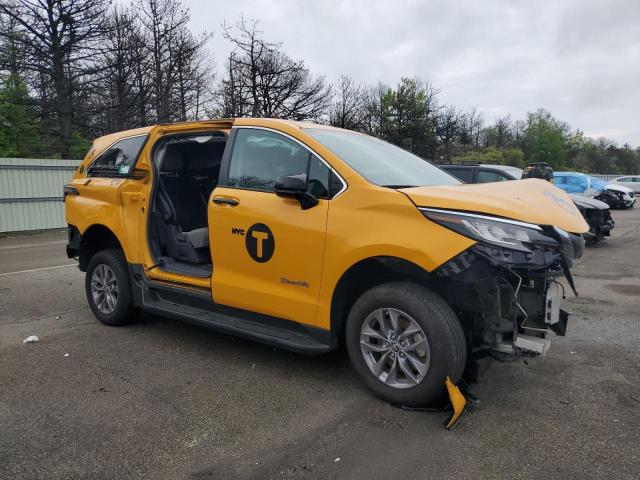 2023 TOYOTA SIENNA LE 5TDKRKEC7PS137716