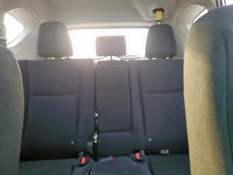 2018 TOYOTA RAV4 LE - JTMZFREV7JJ189837
