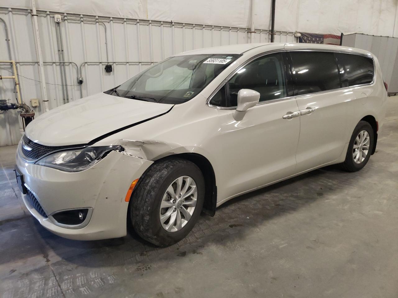 CHRYSLER PACIFICA TOURING PLUS