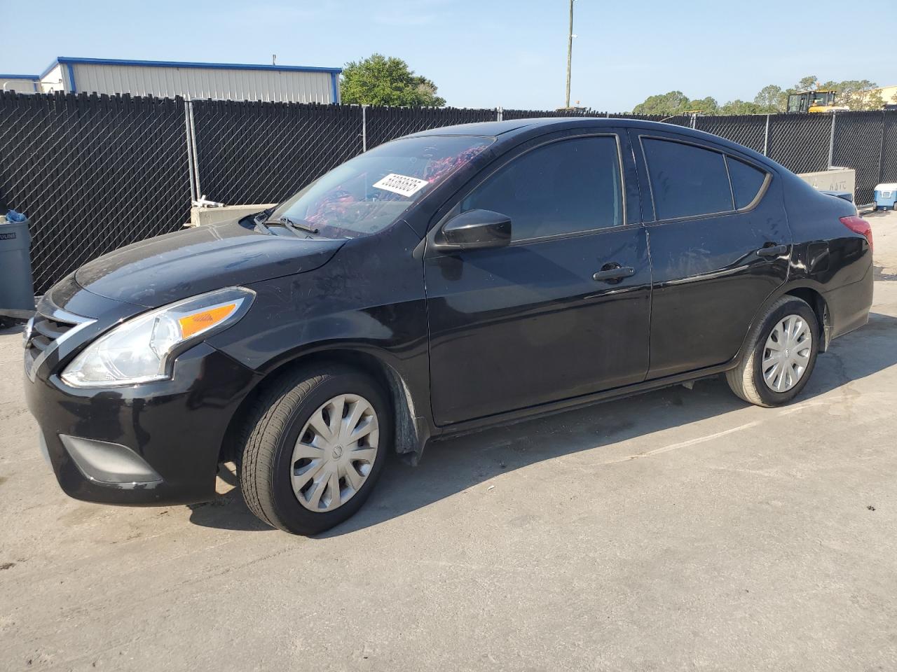 NISSAN VERSA S