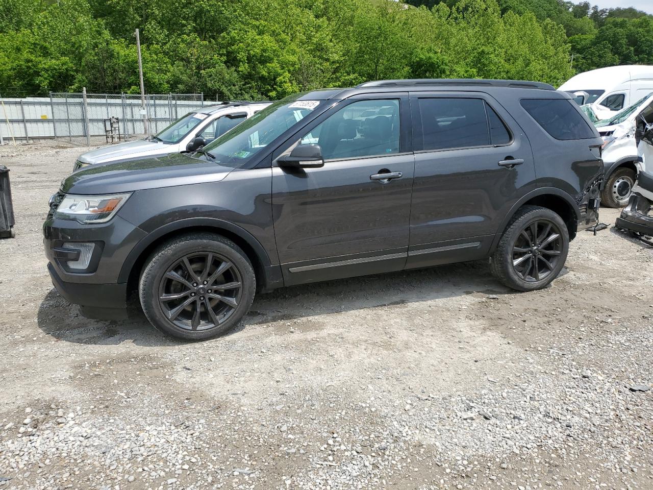 FORD EXPLORER 2017