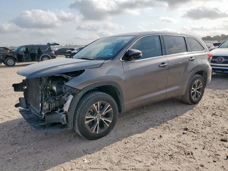 Vin: 5tdzzrfh4hs196788, lot: 57457675, toyota highlander le 2017 img_1