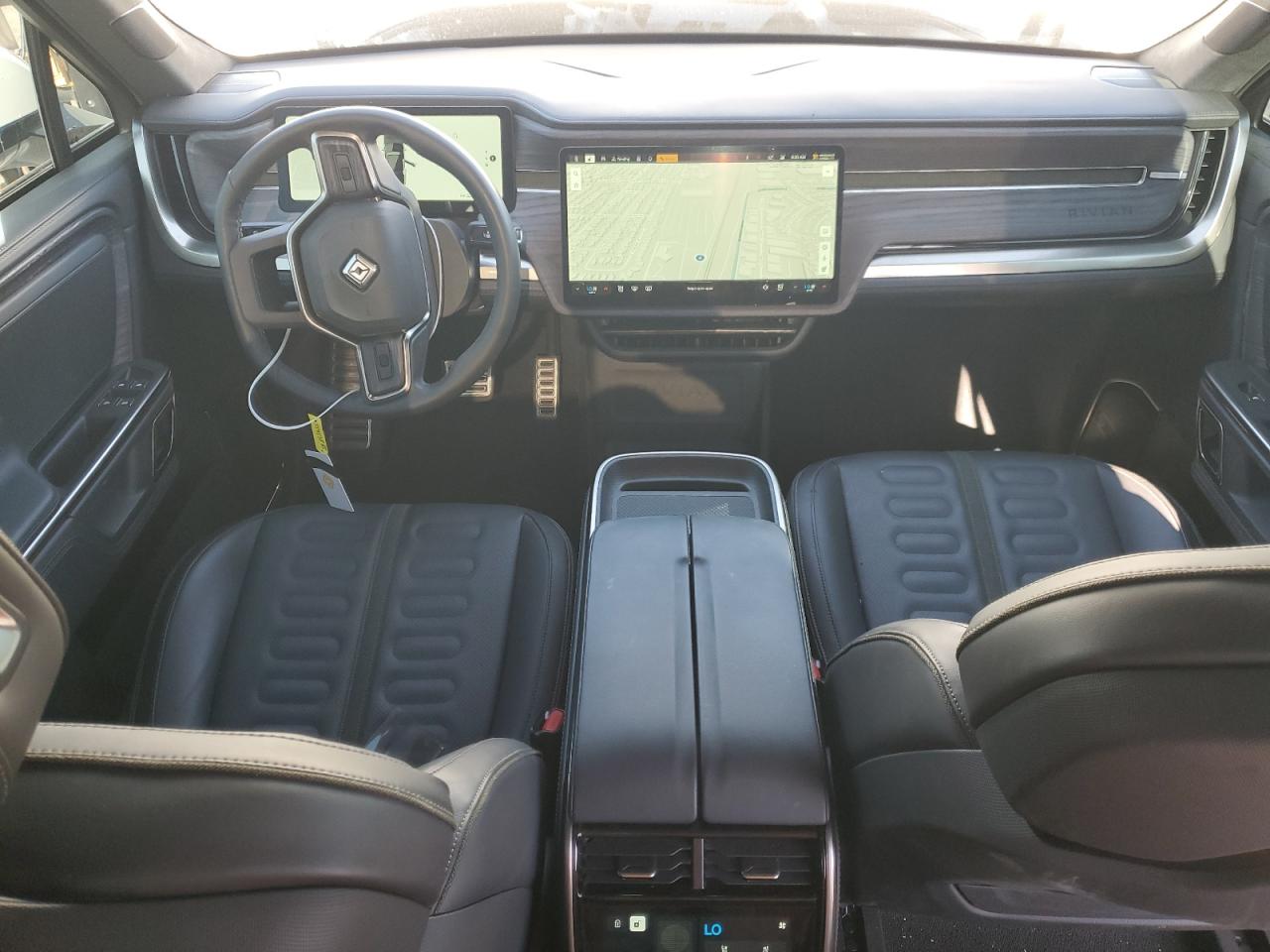 RIVIAN R1S ADVENTURE