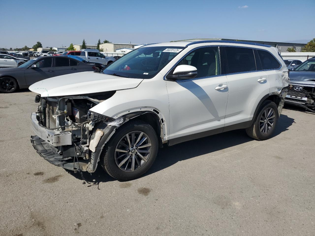 TOYOTA HIGHLANDER SE