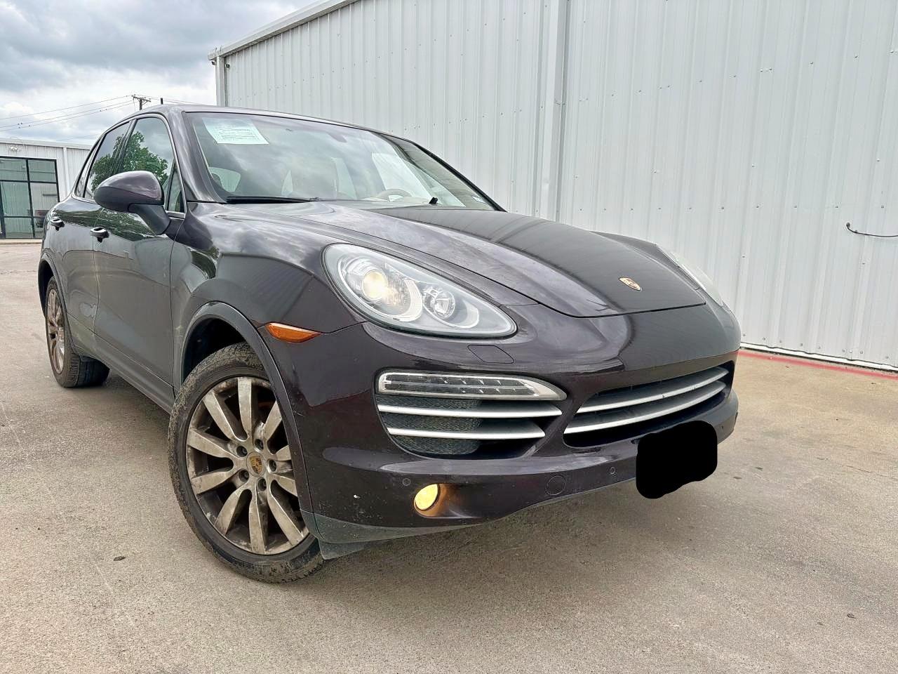 PORSCHE CAYENNE