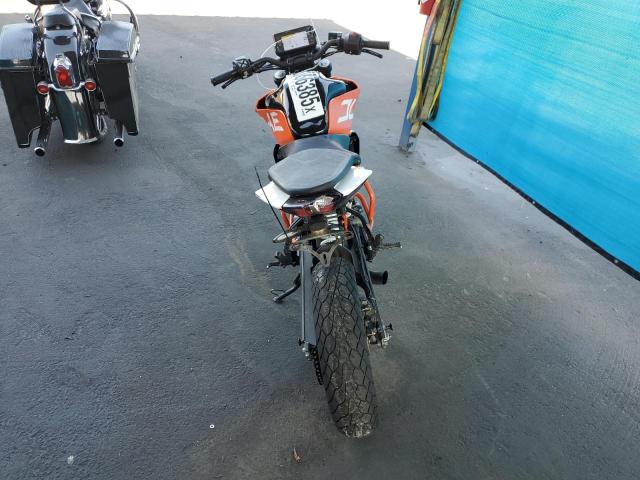 2017 KTM 390 DUKE MD2JPJ406HC240707
