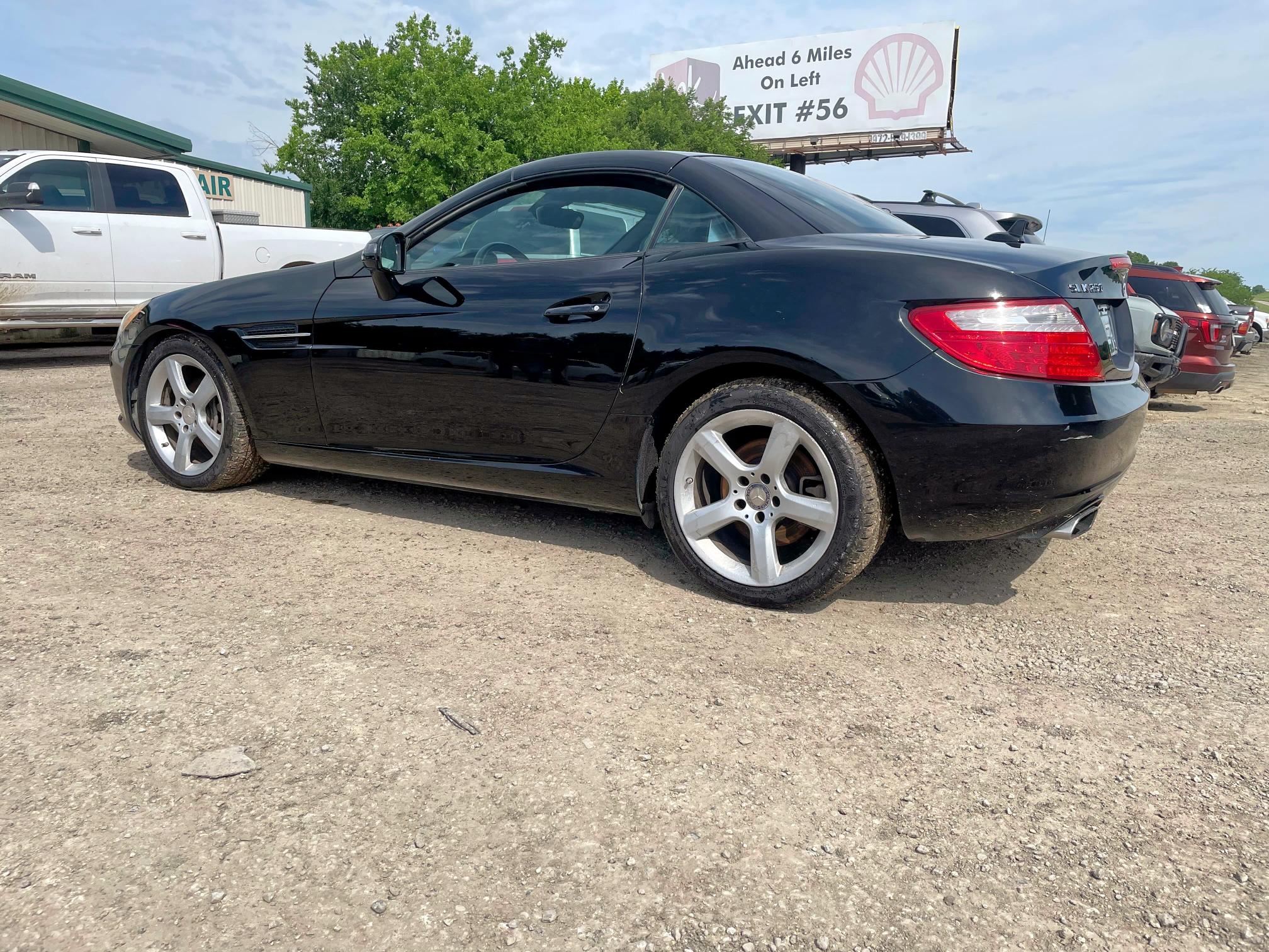 Vin: wddpk4ha1ff098934, lot: 55996085, mercedes-benz slk-class 250 20153
